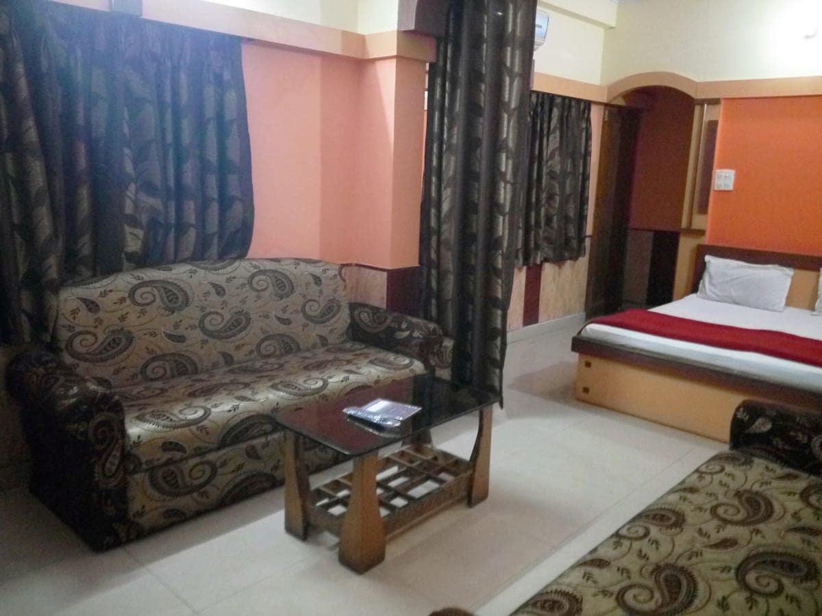 Ratlām Hotel Palash מראה חיצוני תמונה